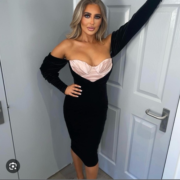 House of CB Fifi Dress - Picture 7 of 7